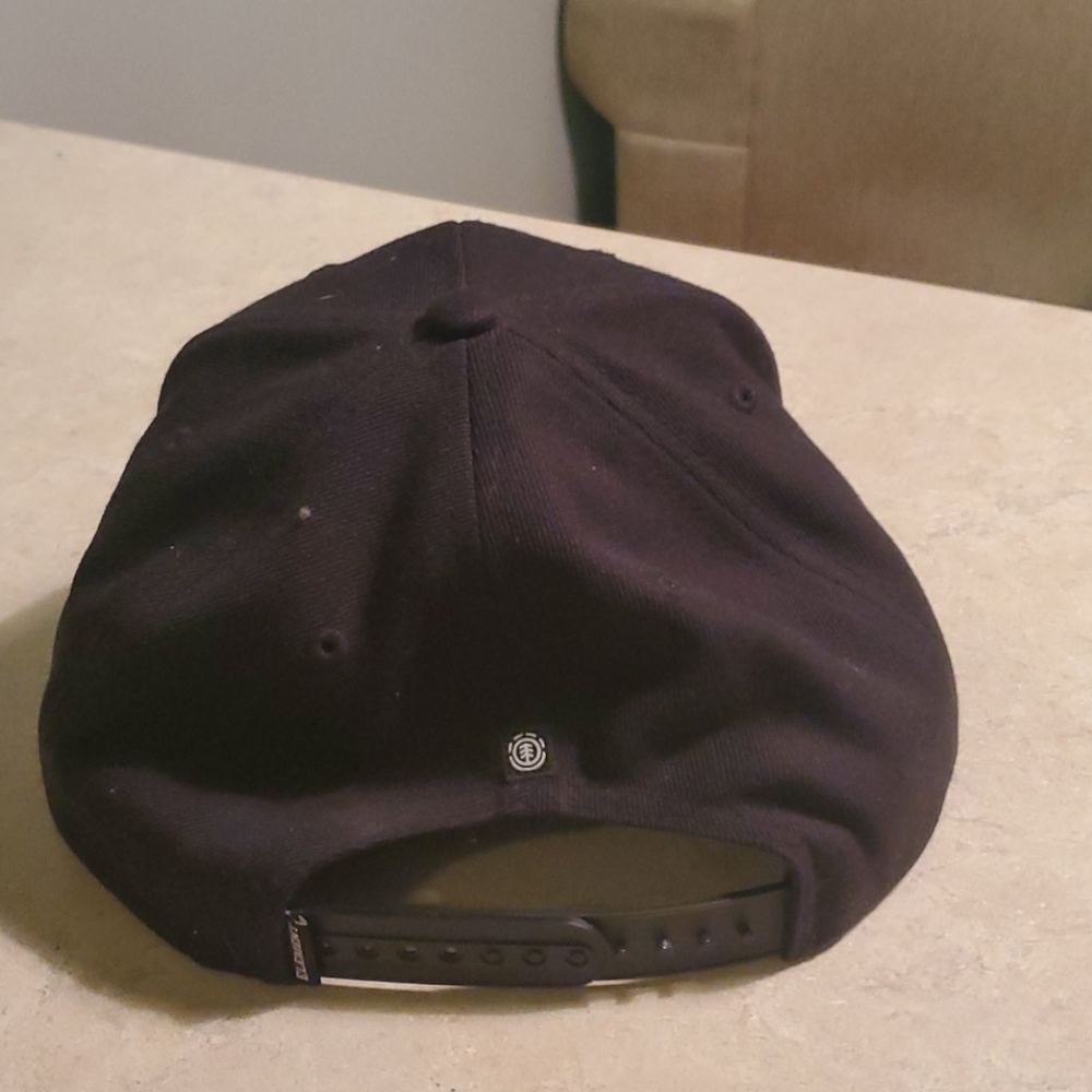Element hat - Picture 2 of 2